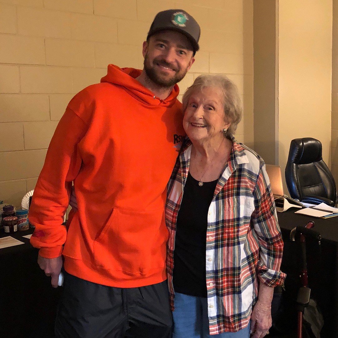 Justin Timberlake Honors 88-Year-Old Fan 'Nammie' During His Orlando Concert: 'I Love You'